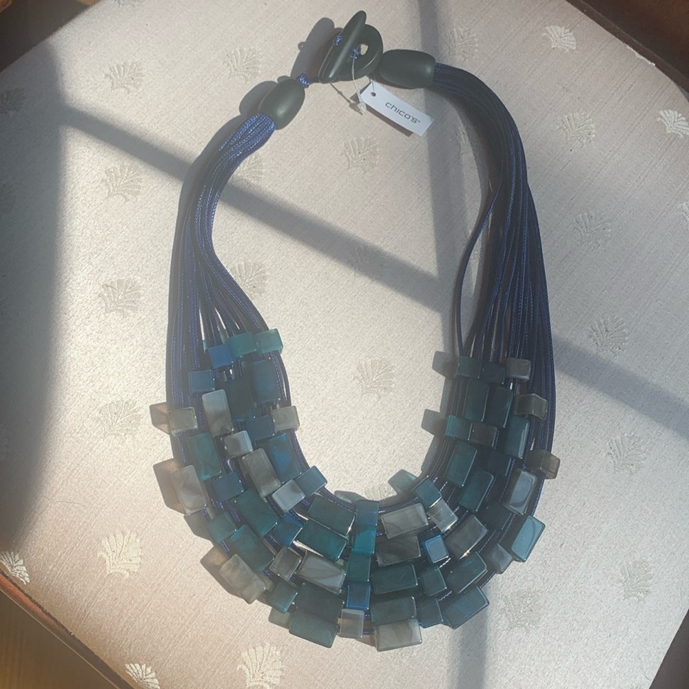 NWT Chico’s Originals blue multi resin square corded necklace